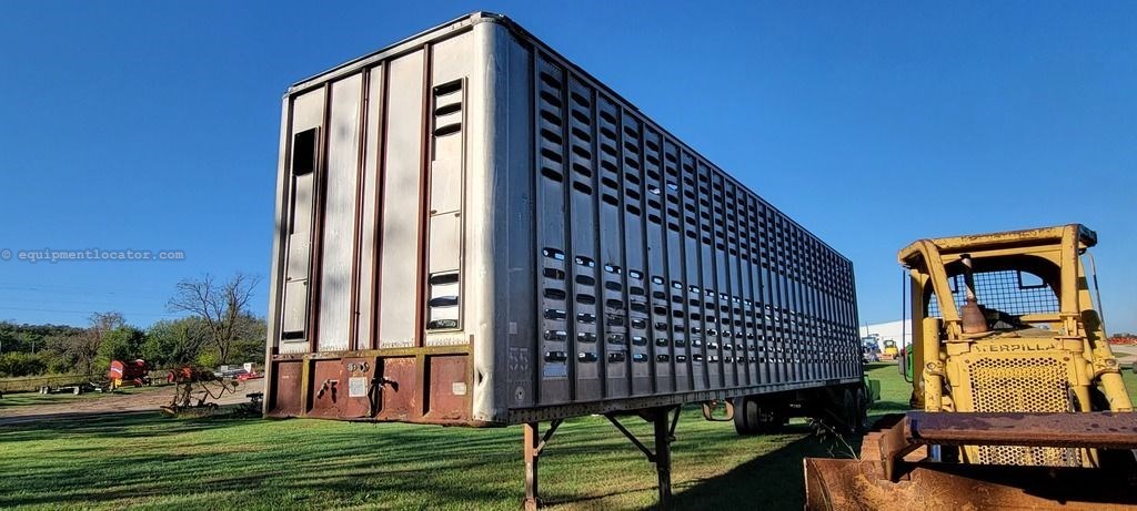 1971 Miscellaneous F9-6802-45 Cattle Trailer Image 1