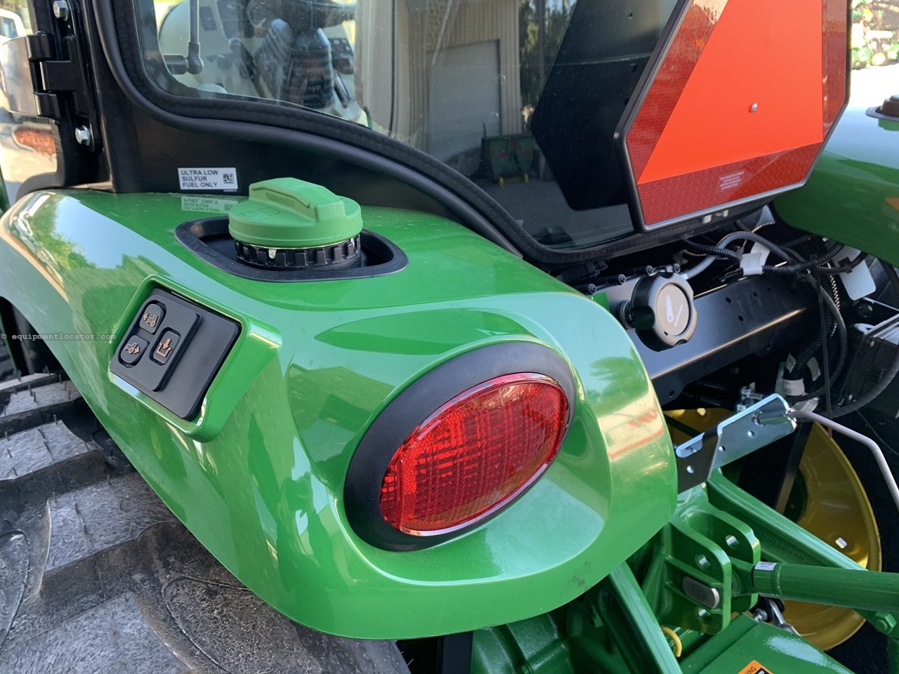 2024 John Deere 4052R Image 10