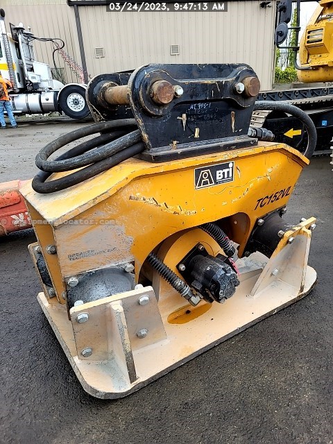 2017 Breaker TC152L Image 3