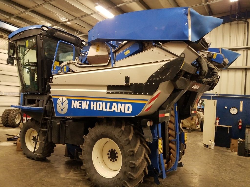 2019 New Holland 9070L Image 3