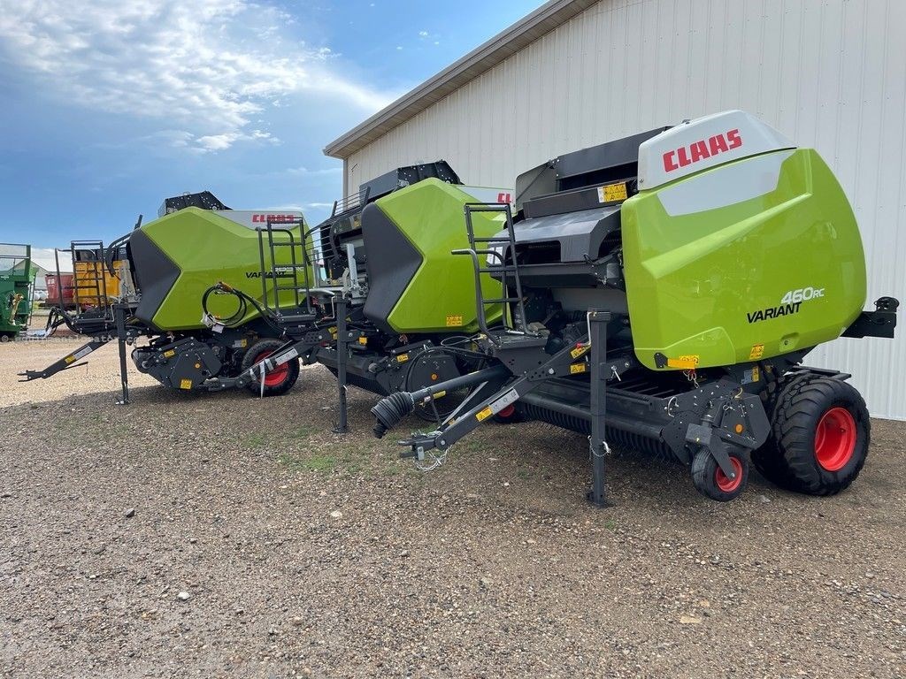 2023 CLAAS Variant 560RC/565RC Image 1