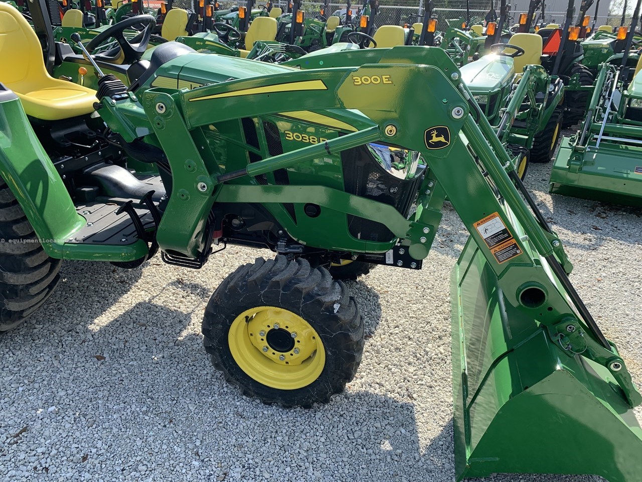 2023 John Deere 3038E Compact Utility Tractor برسم البيعGainesville Florida