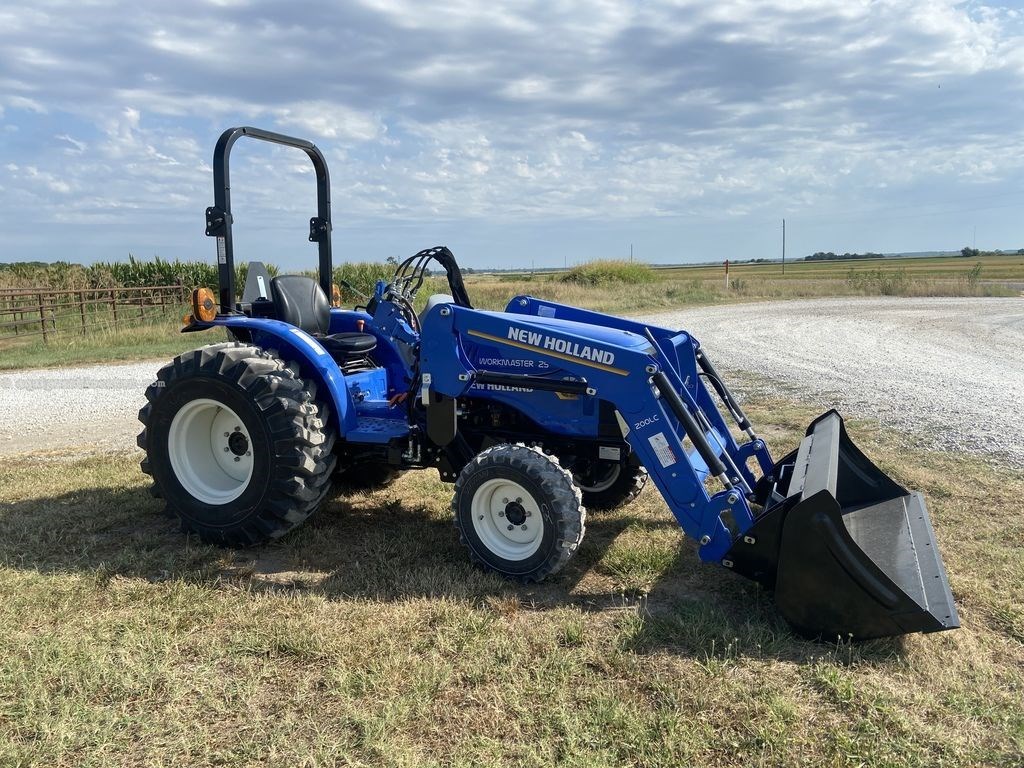 New Holland Workmaster 25 Image 2