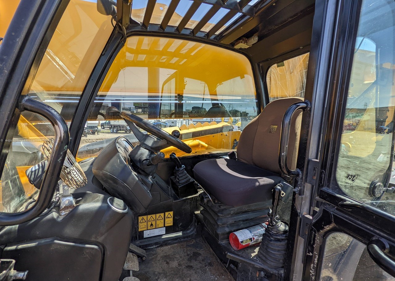 2014 JCB 510-56 Image 10