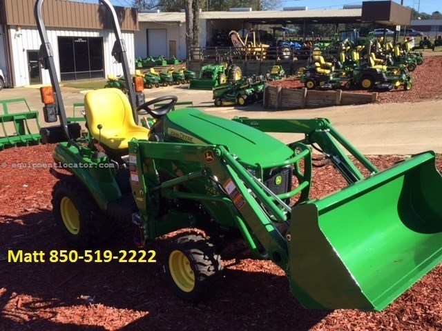 2025 John Deere 1023E Image 3