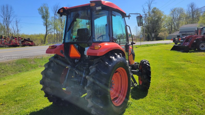 2018 Kubota M7060HDC12 Image 2