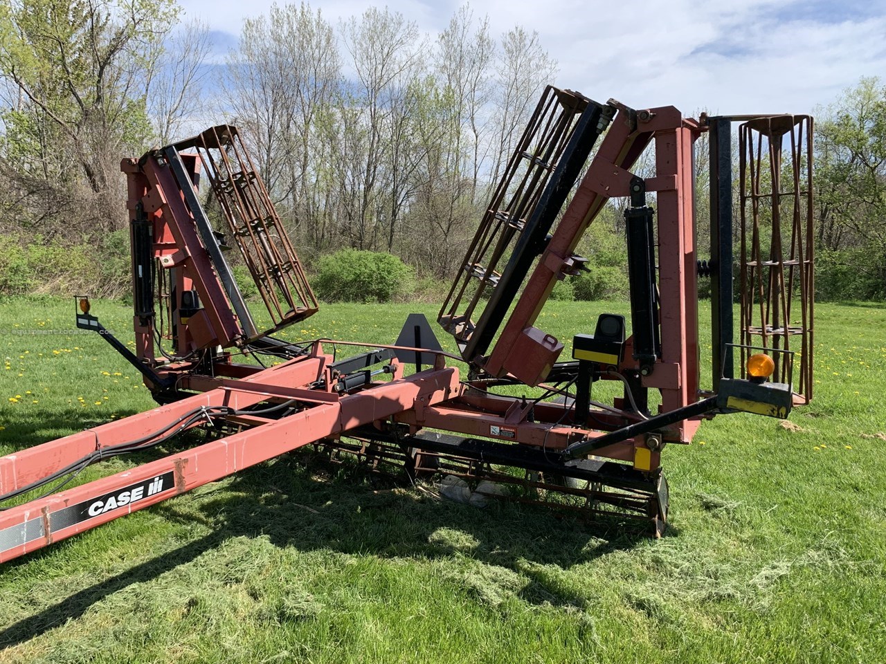 Case IH Crumbler 32 FT Rolling Basket For Sale in Oakfield New York