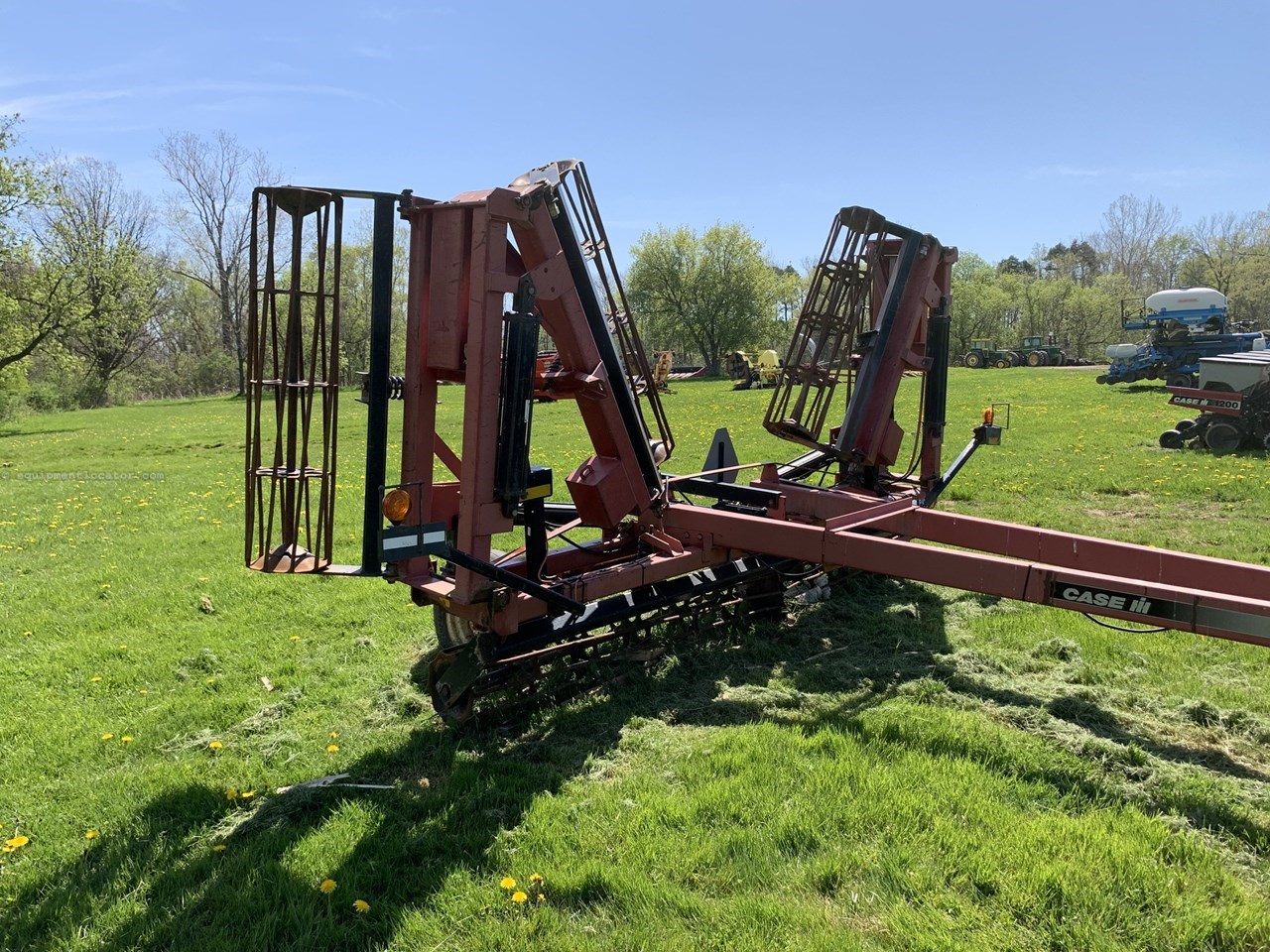 Case IH Crumbler 32 FT Rolling Basket For Sale in Oakfield New York
