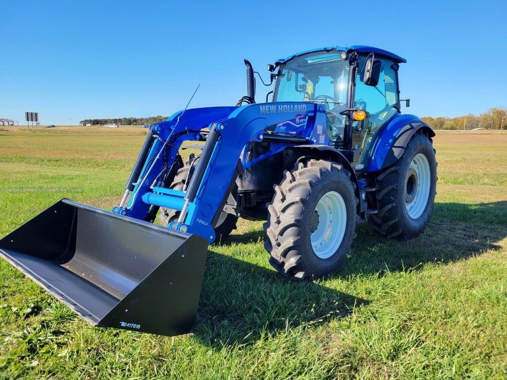 New Holland T5 Series – Tier 4B T5.120 Dual Command™ Image 1