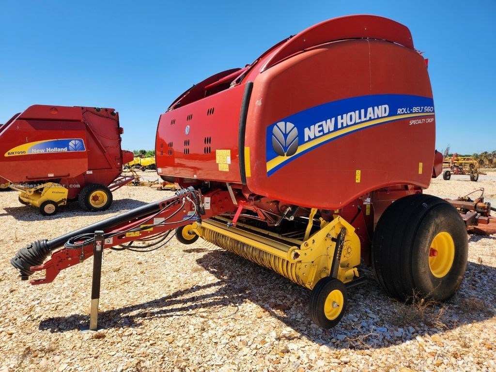 2016 New Holland RB560 Image 1