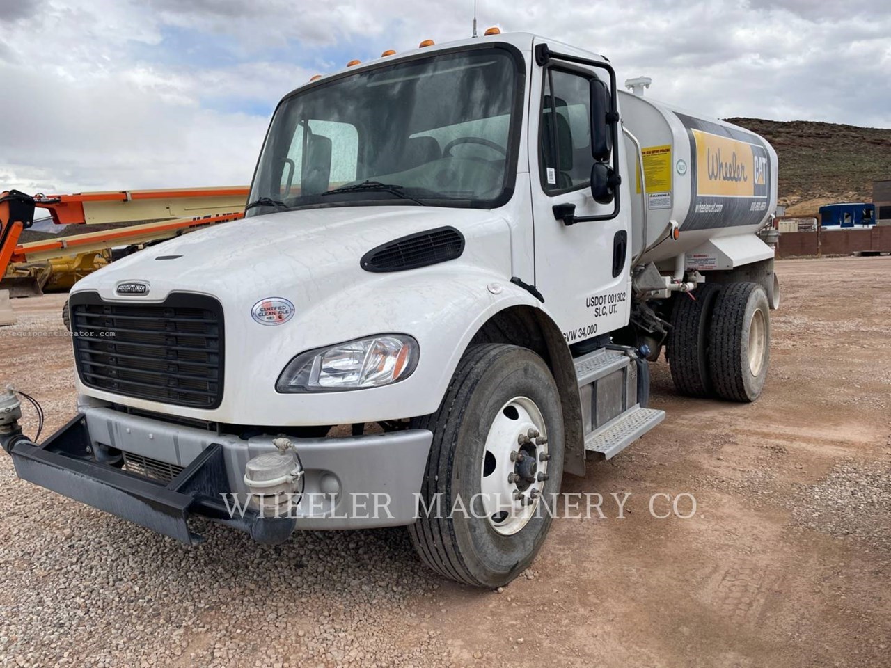 2022 Freightliner WT2000 A Image 1
