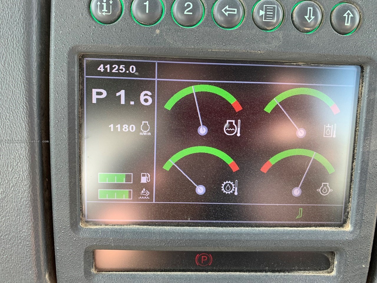 2015 John Deere 1050K Image 6