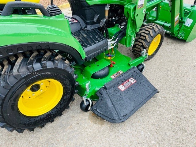 2025 John Deere 1025R Image 10