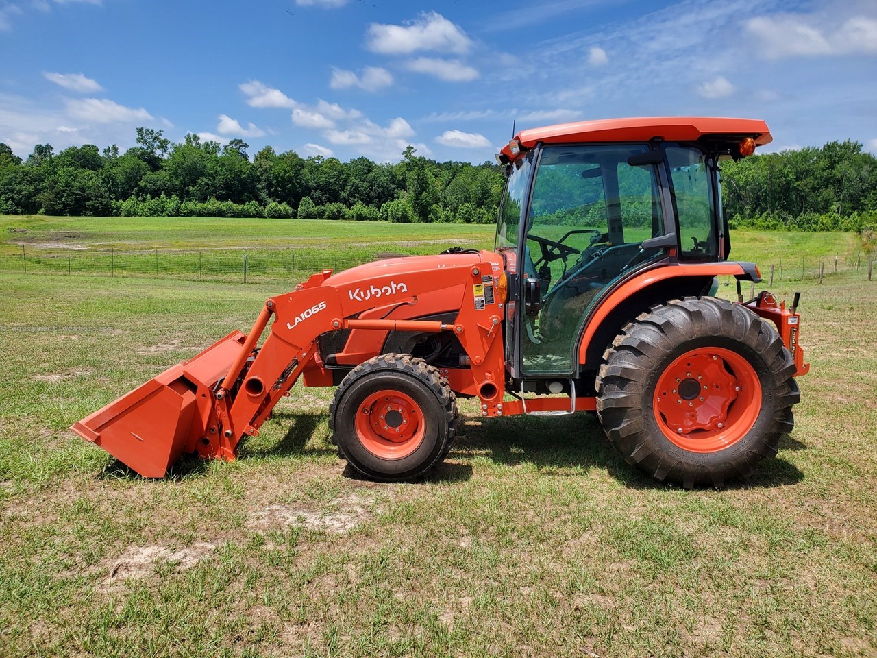2022 Kubota MX6000 Compact Utility Tractor For Sale in Clinton North