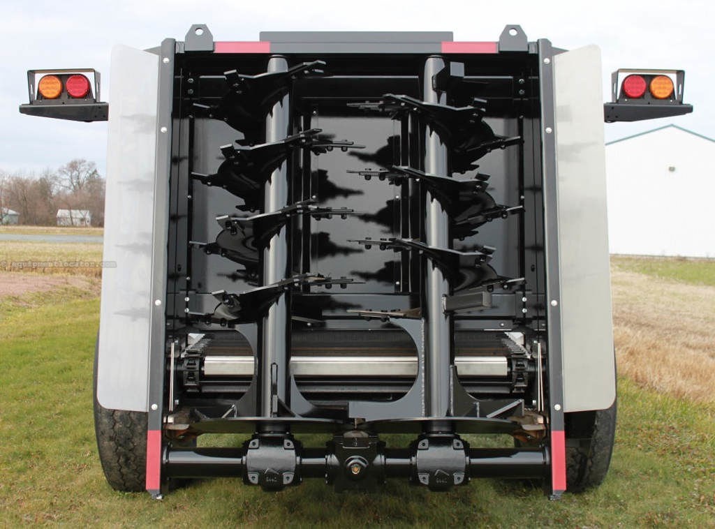 Meyer's Equipment Mfg. VB185 Single Axle Electronic Apron Manure SpreaderDry For Sale in