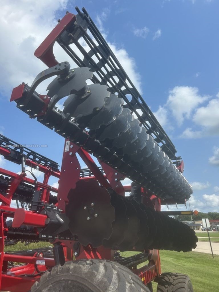 2022 Case IH 475 41' Image 3