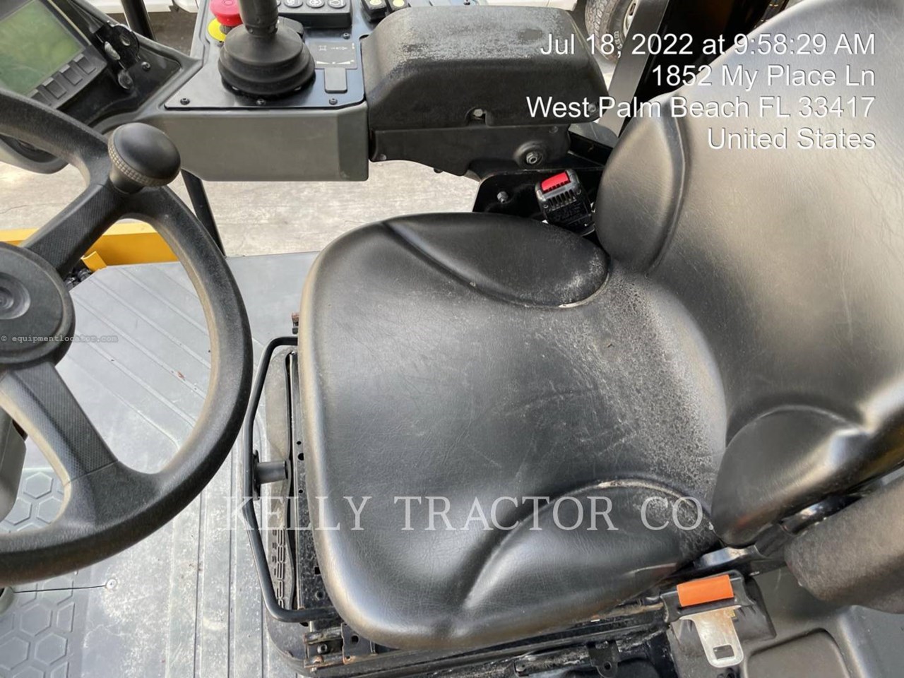 2021 Caterpillar CS56B Image 13