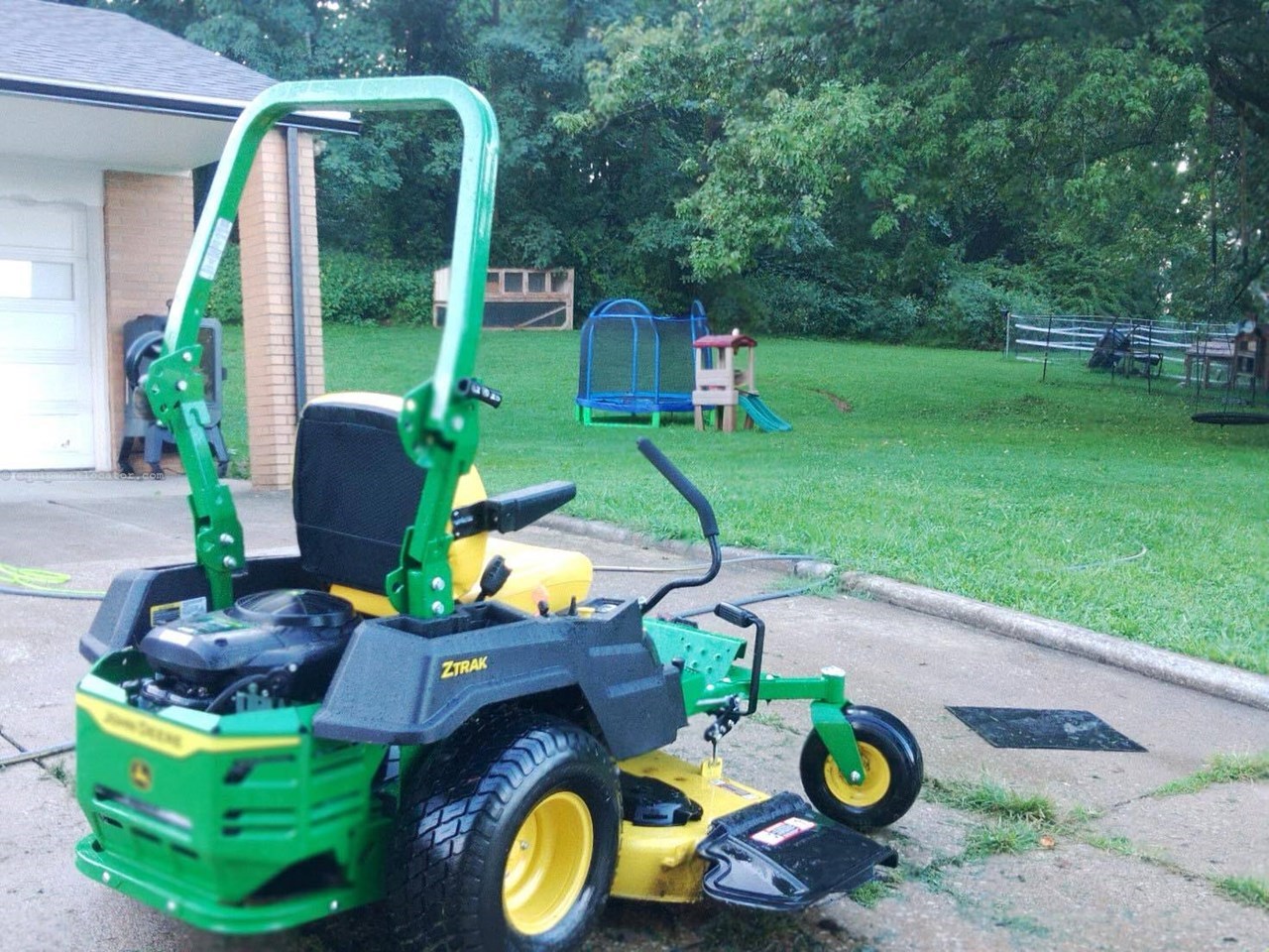 2022 John Deere Z515E Zero Turn Mower For Sale in Burbank Ohio