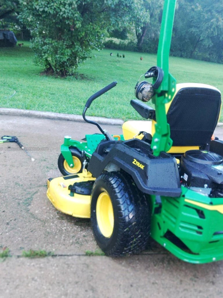 2022 John Deere Z515E Zero Turn Mower For Sale in Burbank Ohio