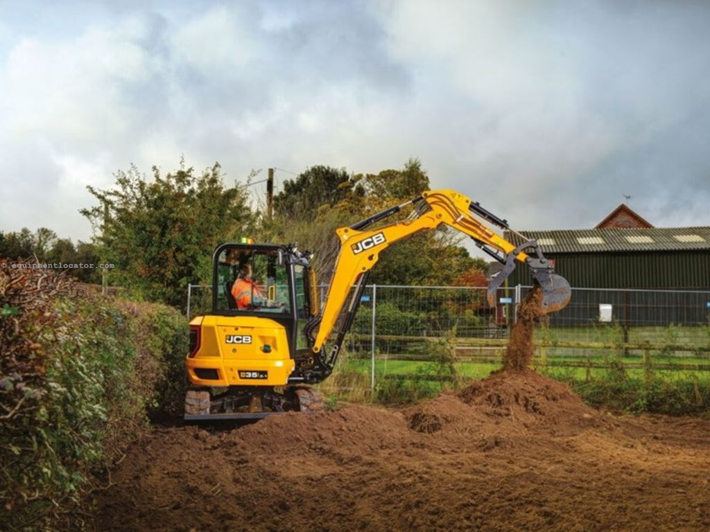 JCB Compact & Mini Excavators 35Z 2 Way Blade Image 3