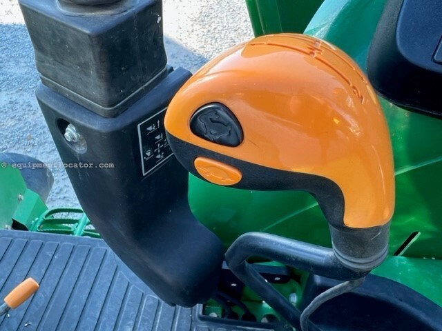2018 John Deere 5090EL Image 10