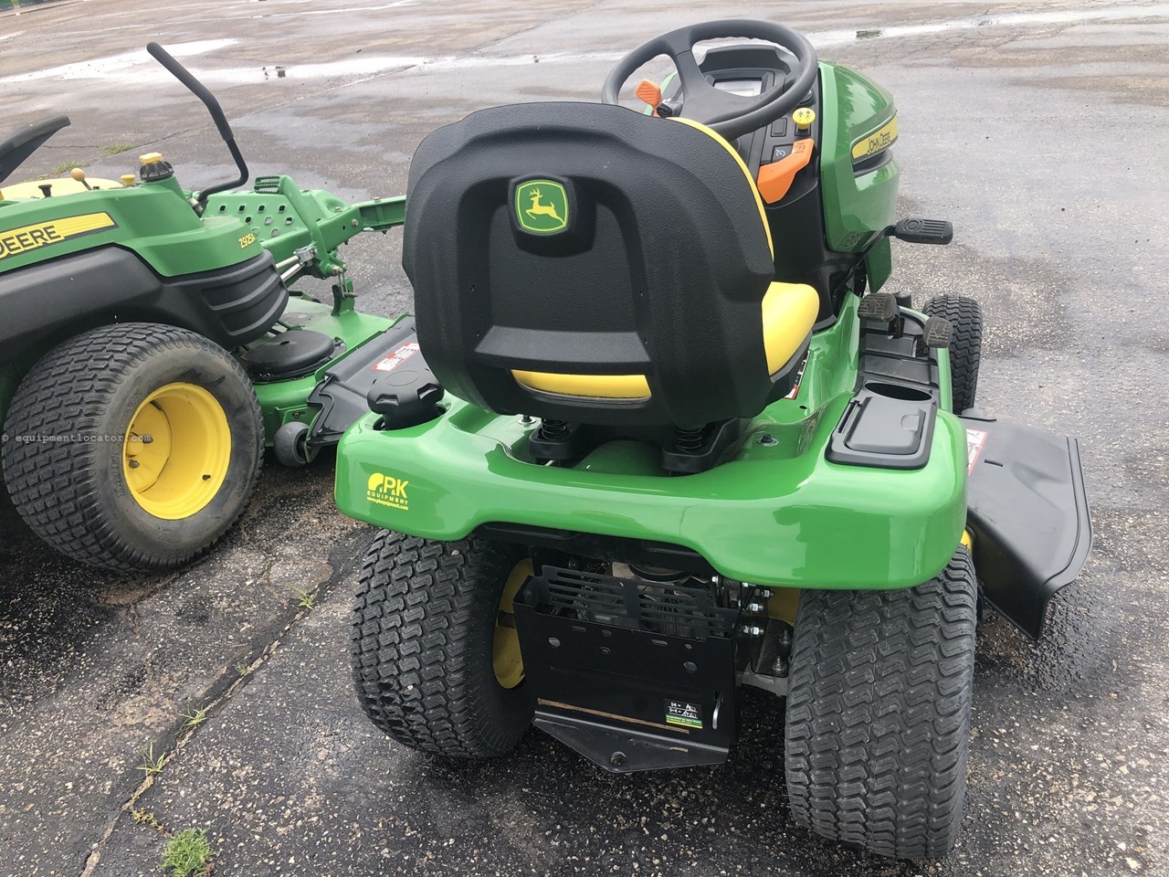 2022 John Deere X350 Image 4