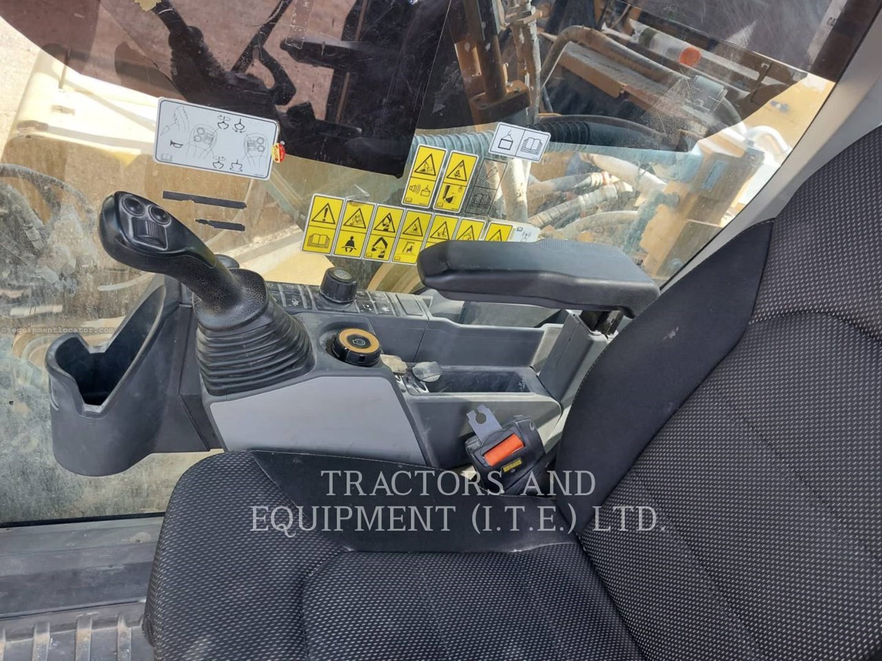 2019 Caterpillar 330-07 Image 17