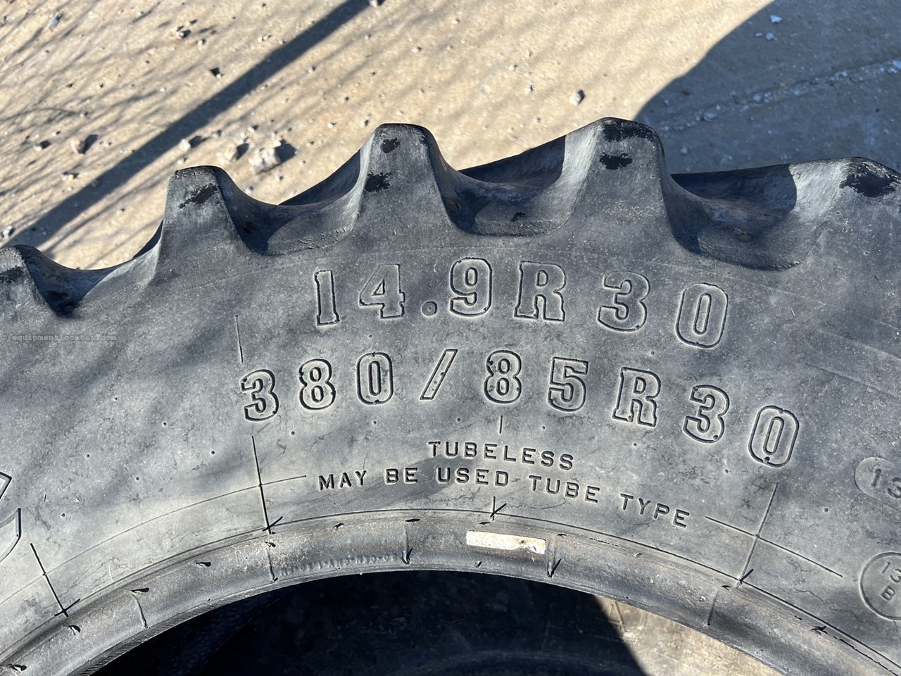 Firestone 14.9R30 Image 4