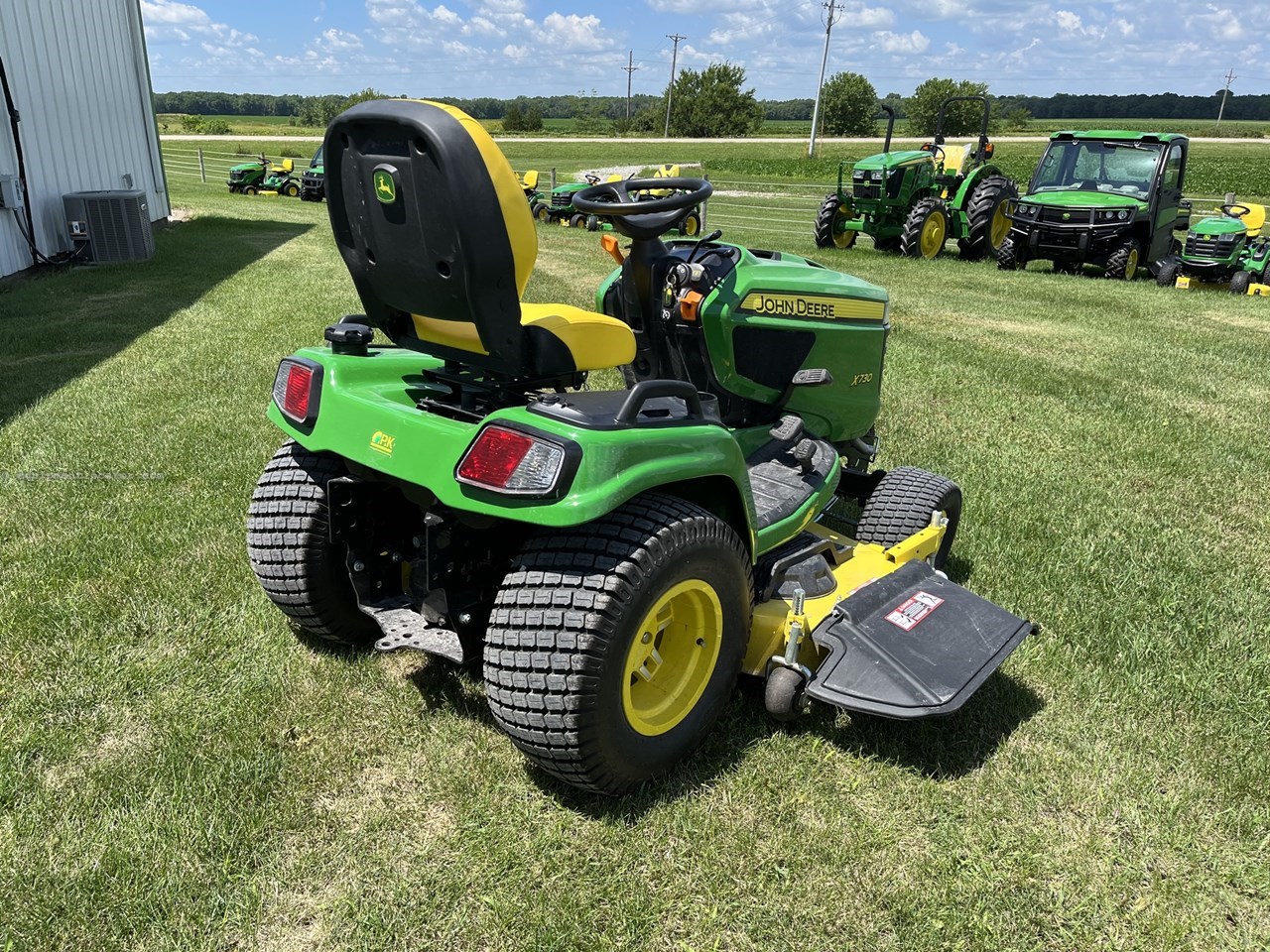 2022 John Deere X730 Riding Mower For Sale in Hiawatha Iowa