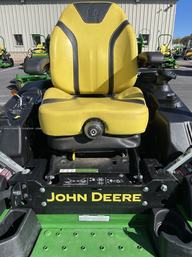 2023 John Deere Z930M Image 1