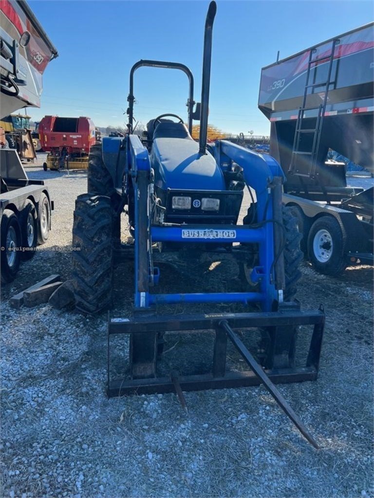New Holland TL90A Image 1