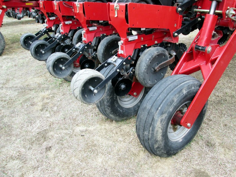 2013 Case IH 1255 16-30 Image 10