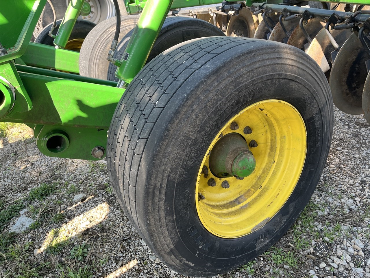 2017 John Deere 2730 Image 4