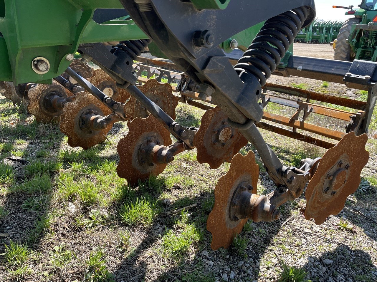 2017 John Deere 2730 Image 11