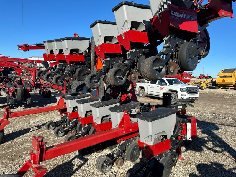 2009 Case IH 1230 Image 4
