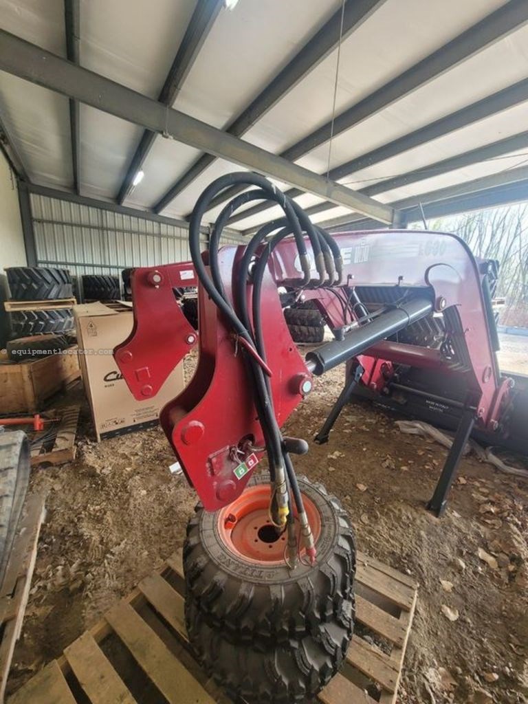 2022 Case IH L630 MSL Image 4