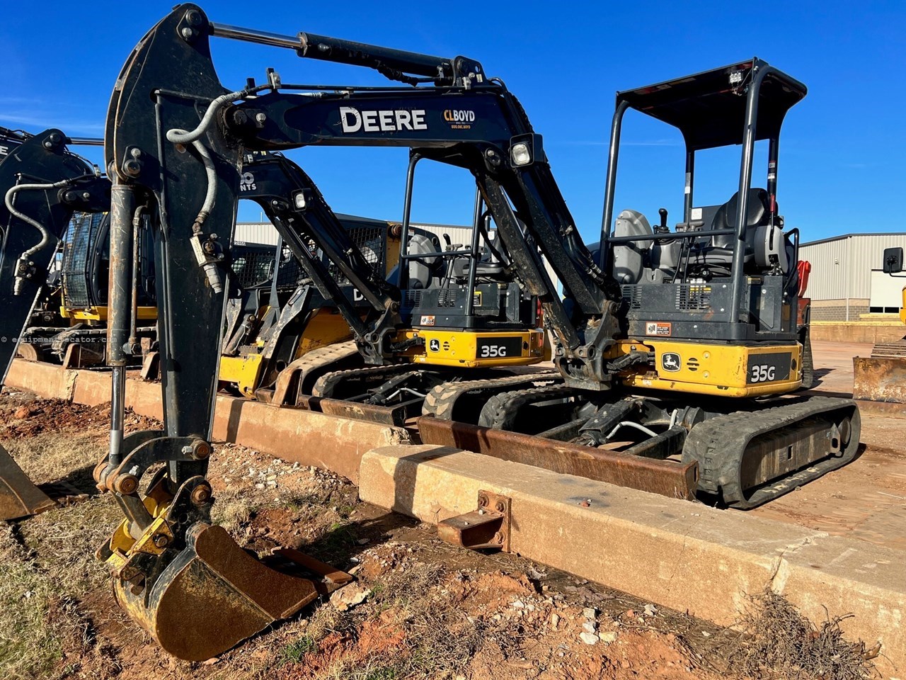 2019 John Deere 35G Image 4