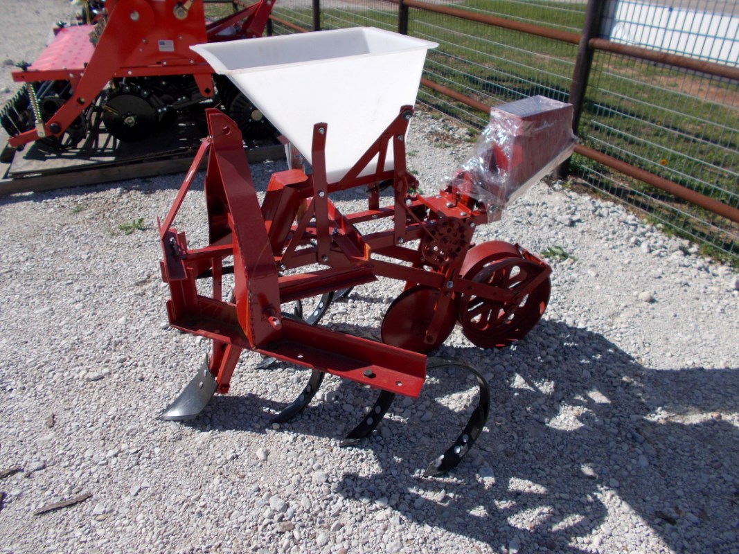 Other New 3pt Covington 1 Row Planter / Cultivator Combo Image 1