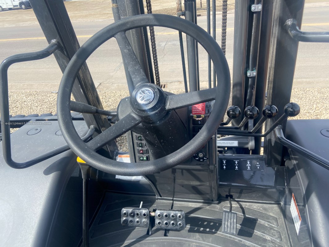 2023 New Holland F50C Image 12