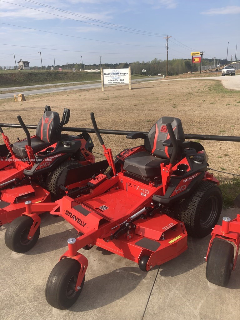 2022 Gravely PRO-TURN ZX60 Image 1