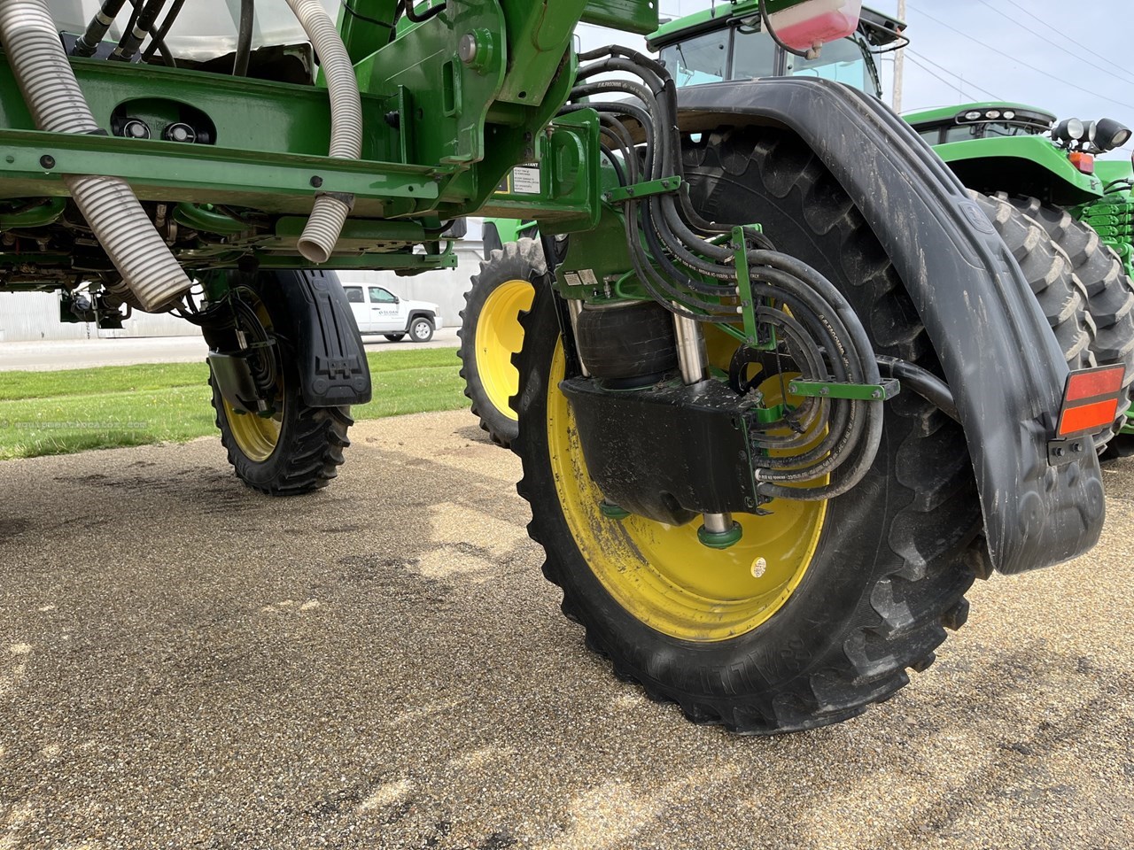 2022 John Deere 412R Image 10