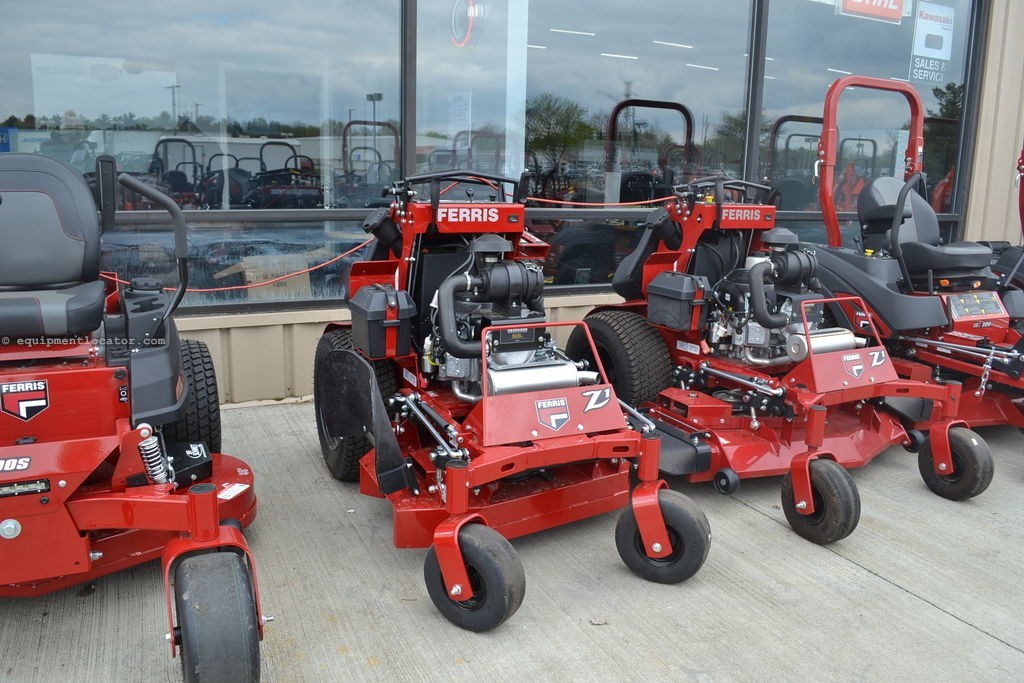 2023 Ferris SRS™ Z1 Soft Ride Stand-On Mowers 5901941 Image 1