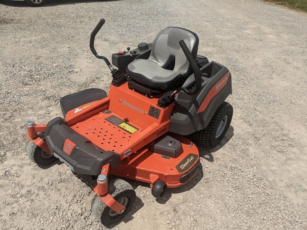 2022 Husqvarna Z248F Image 2
