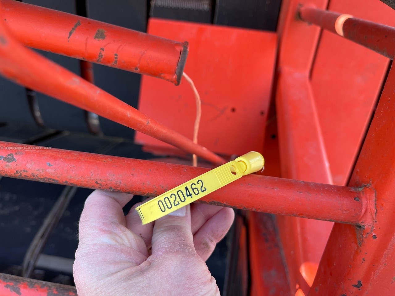 New Idea 486 Image 10