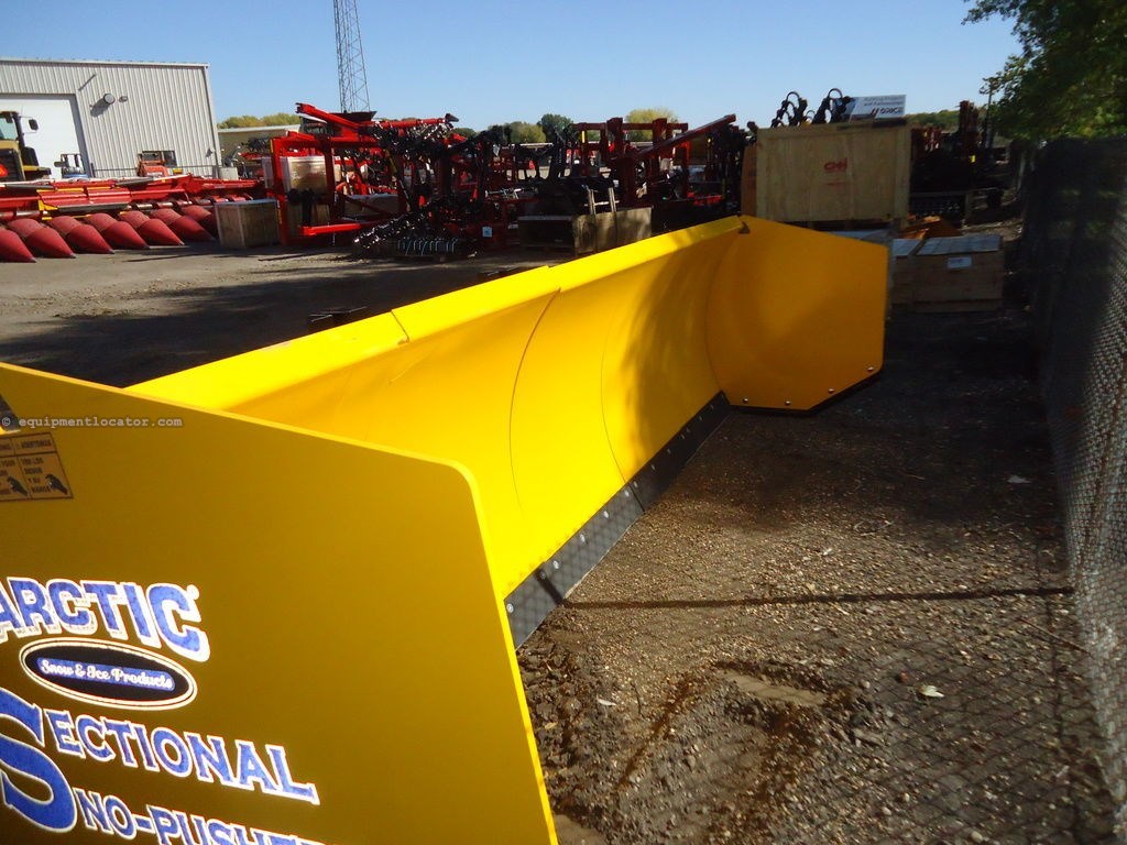 2023 Case 48026417 Image 3