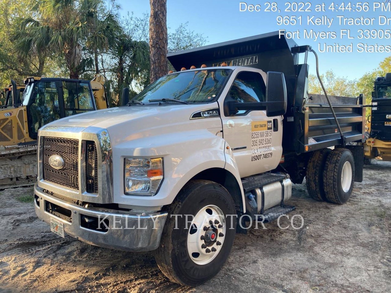 2022 Other FORD DUMPTRUCK 5 YARD ON ROAD Image 1