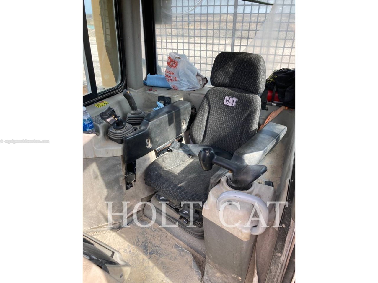 2014 Caterpillar D6T Image 10