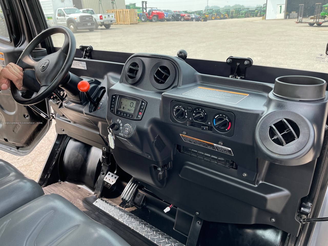 2020 Kubota RTV-X1100C Image 10