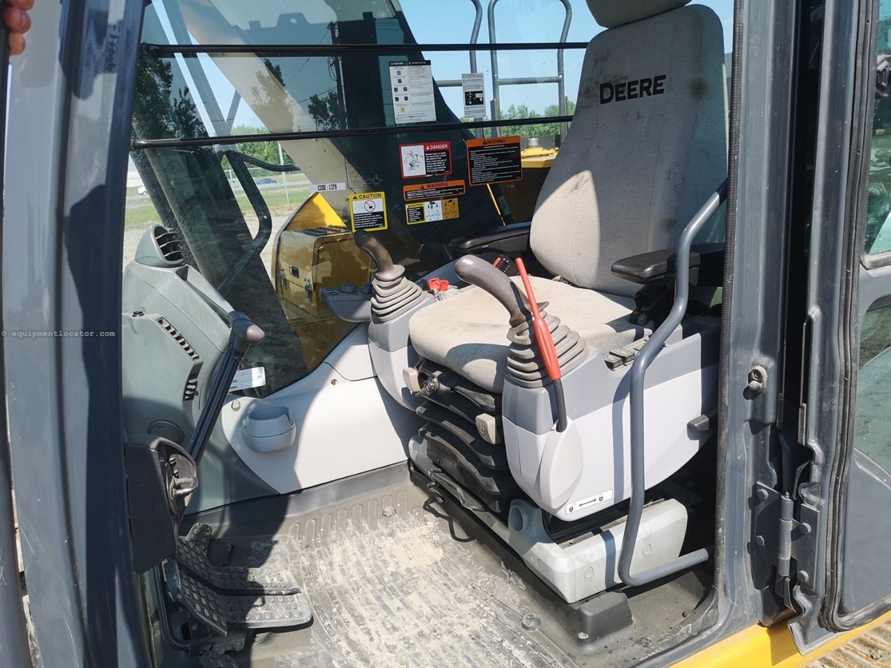 2019 John Deere 300G LC Image 20