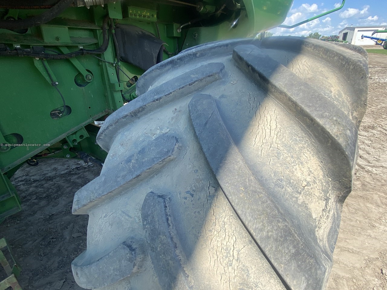 2014 John Deere S690 Image 10